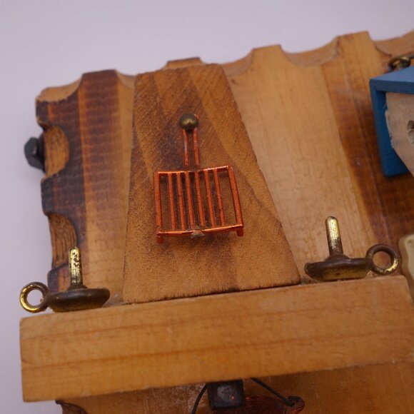 Wall Mounted Three Key Holder with Mini Wind Chimes and Thermometer - Picture 3 of 14